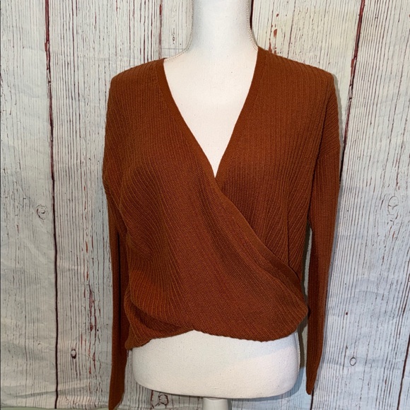 Hem & Thread Rust V-Neck Sweater - Picture 1 of 2